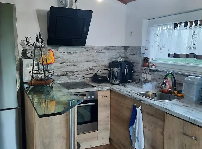 ози * Ovchartsi (Kyustendil)